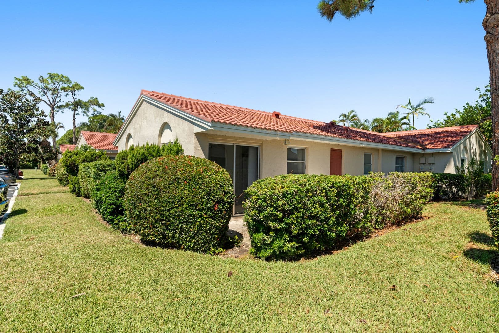 Sarasota Condo: 2161 Pueblo Cir