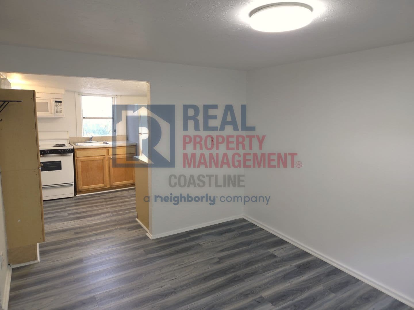 Bradenton Multiplex: 1415 10th St. W. - Unit B