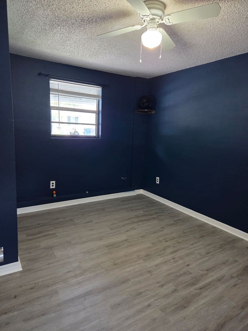 Bradenton House: 2915 36th Ave West