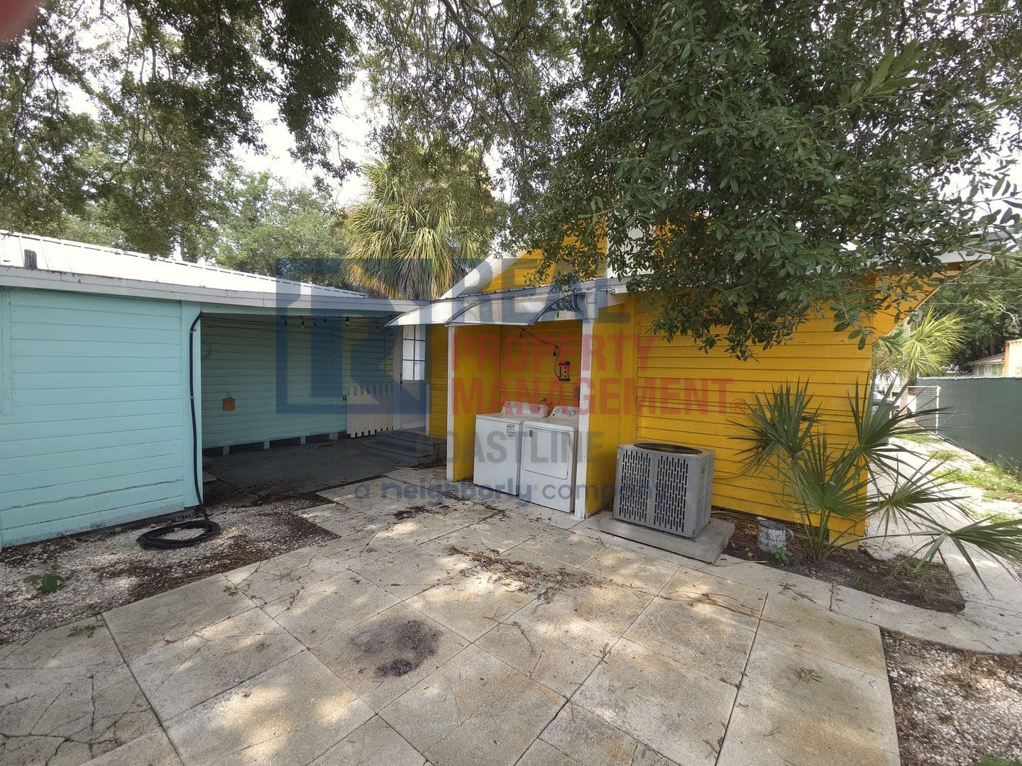 Bradenton Multiplex: 1415 10th St. W. - Unit B