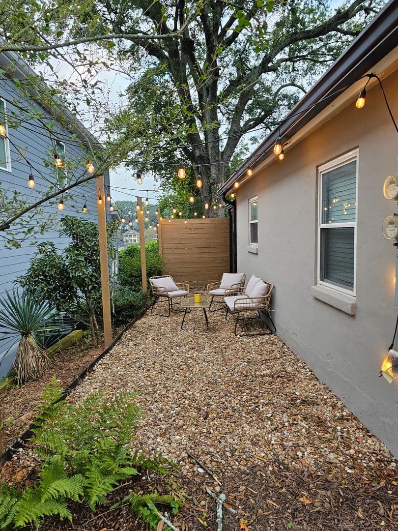 Atlanta Apartment: 153 South Ave #1  SE