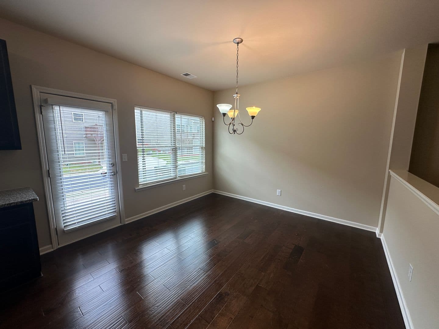 Kennesaw House: 3337 Blue Springs Walk NW