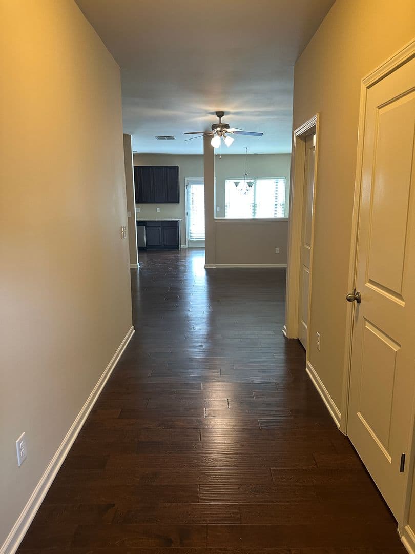 Kennesaw House: 3337 Blue Springs Walk NW