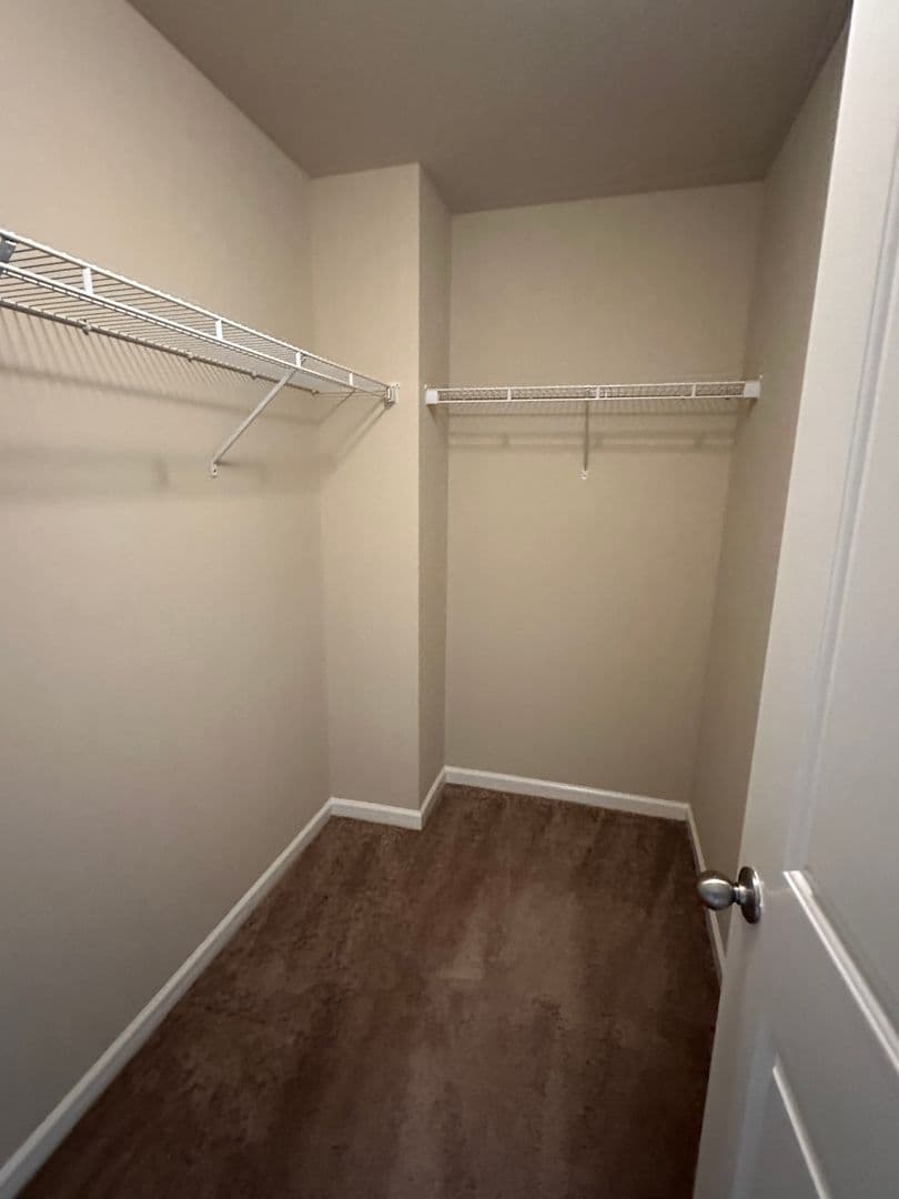 Kennesaw House: 3337 Blue Springs Walk NW