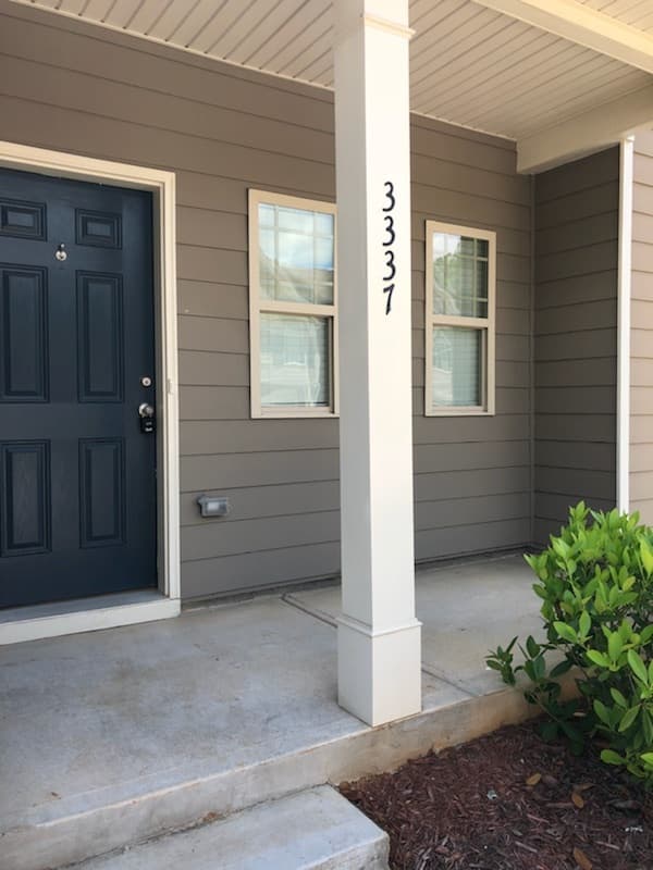 Kennesaw House: 3337 Blue Springs Walk NW