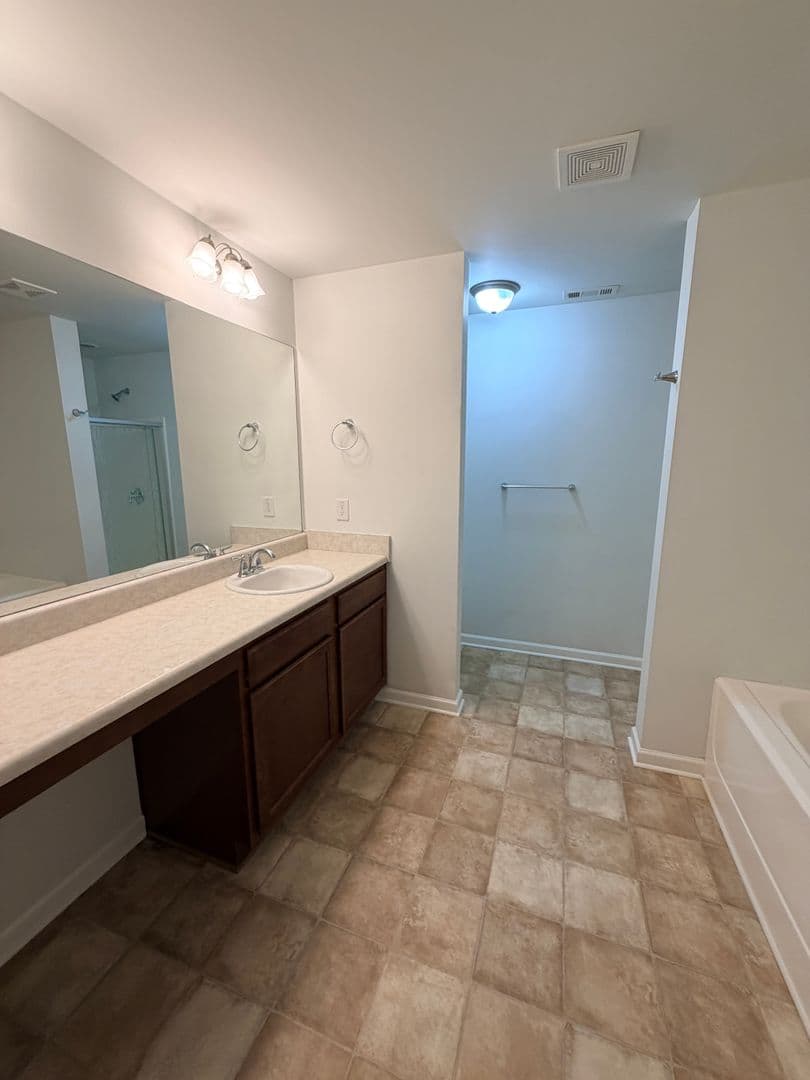 Acworth House: 4179 Baker Station Court
