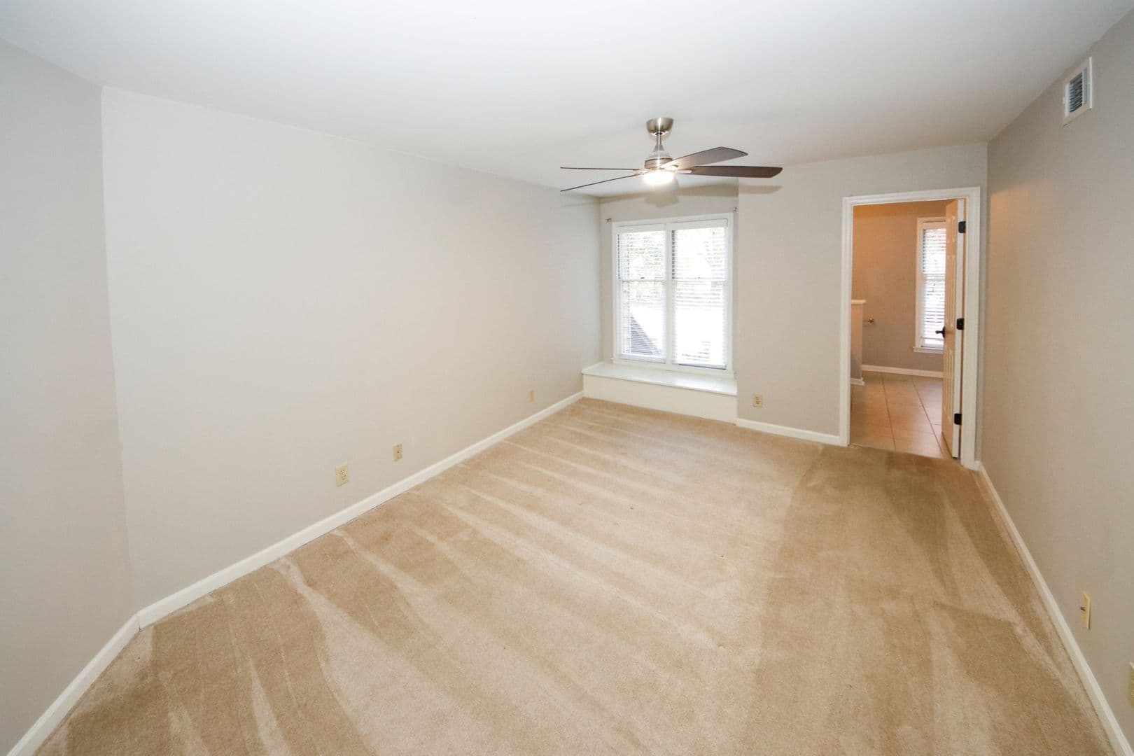 Sandy Springs Condo: 702 Garden Ct.