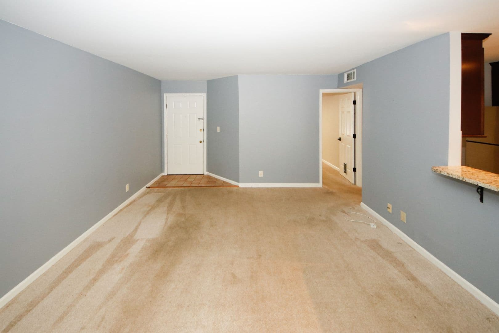 Sandy Springs Condo: 702 Garden Ct.