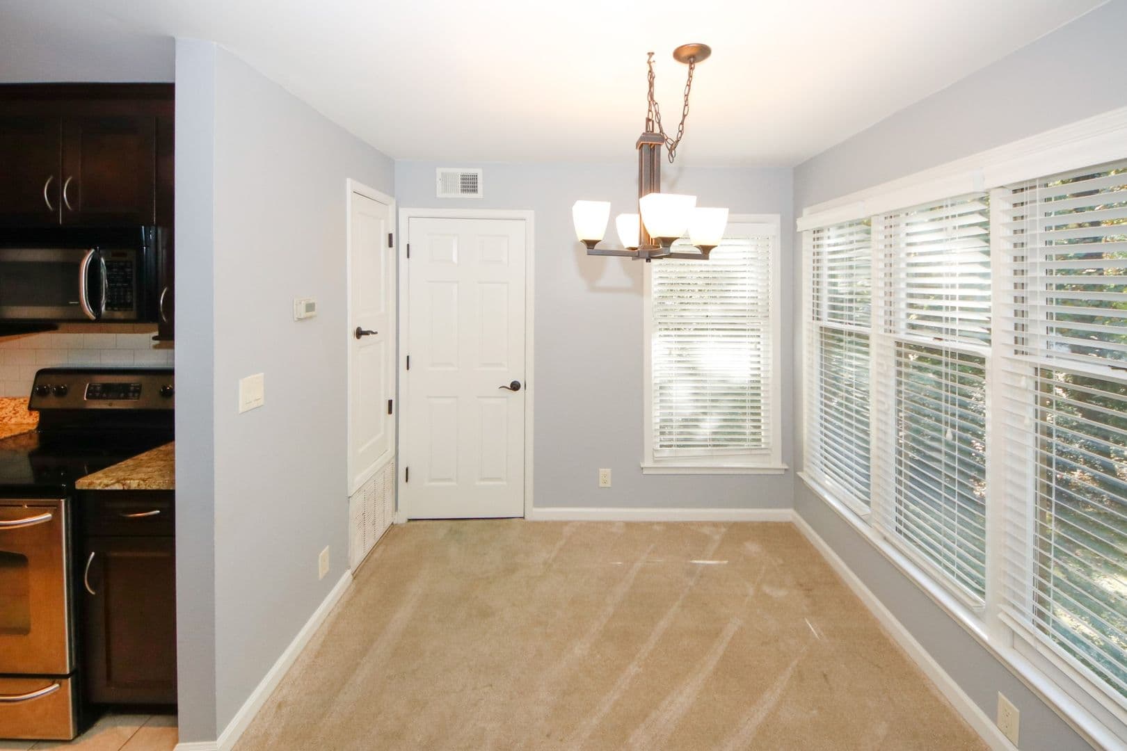 Sandy Springs Condo: 702 Garden Ct.