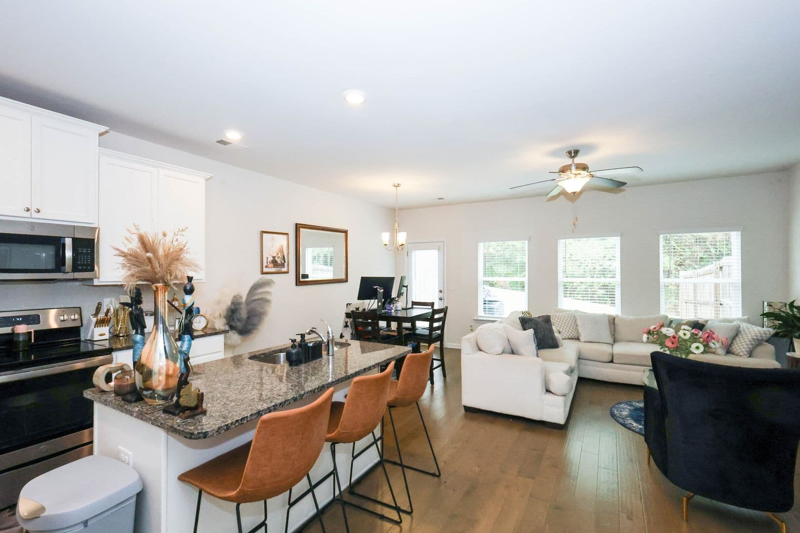 Stonecrest Townhome: 3493 Lakeview Creek