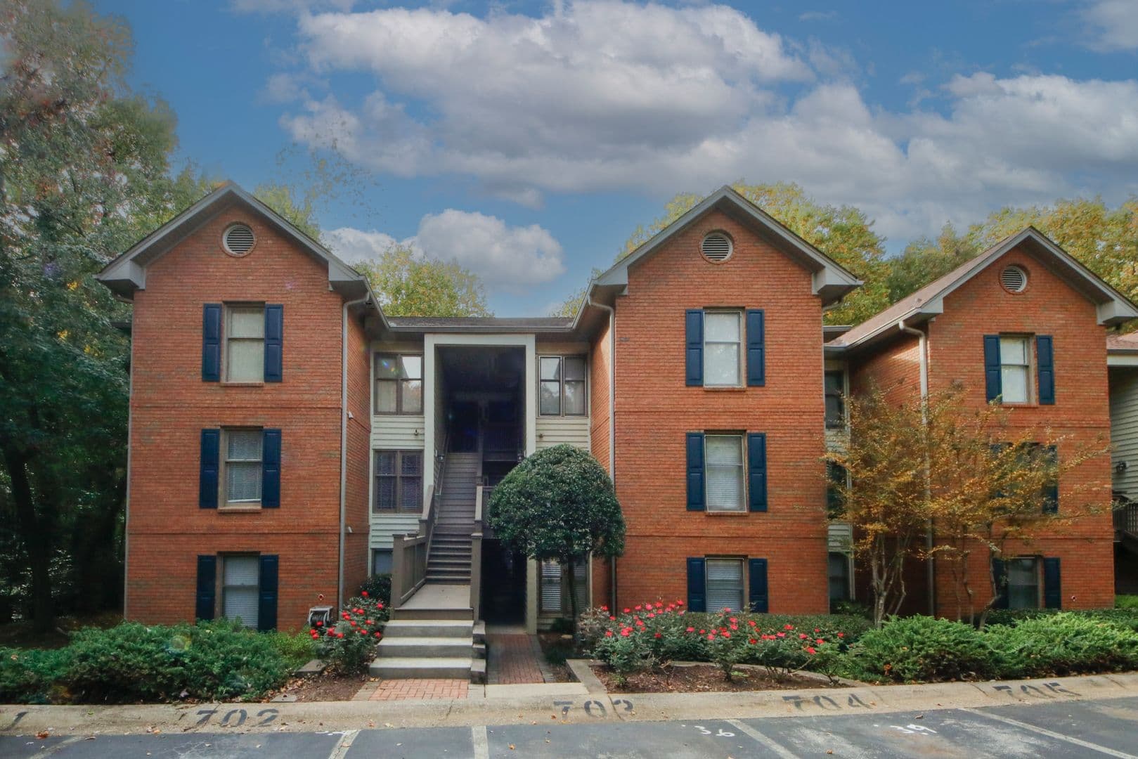 Sandy Springs Condo: 702 Garden Ct.