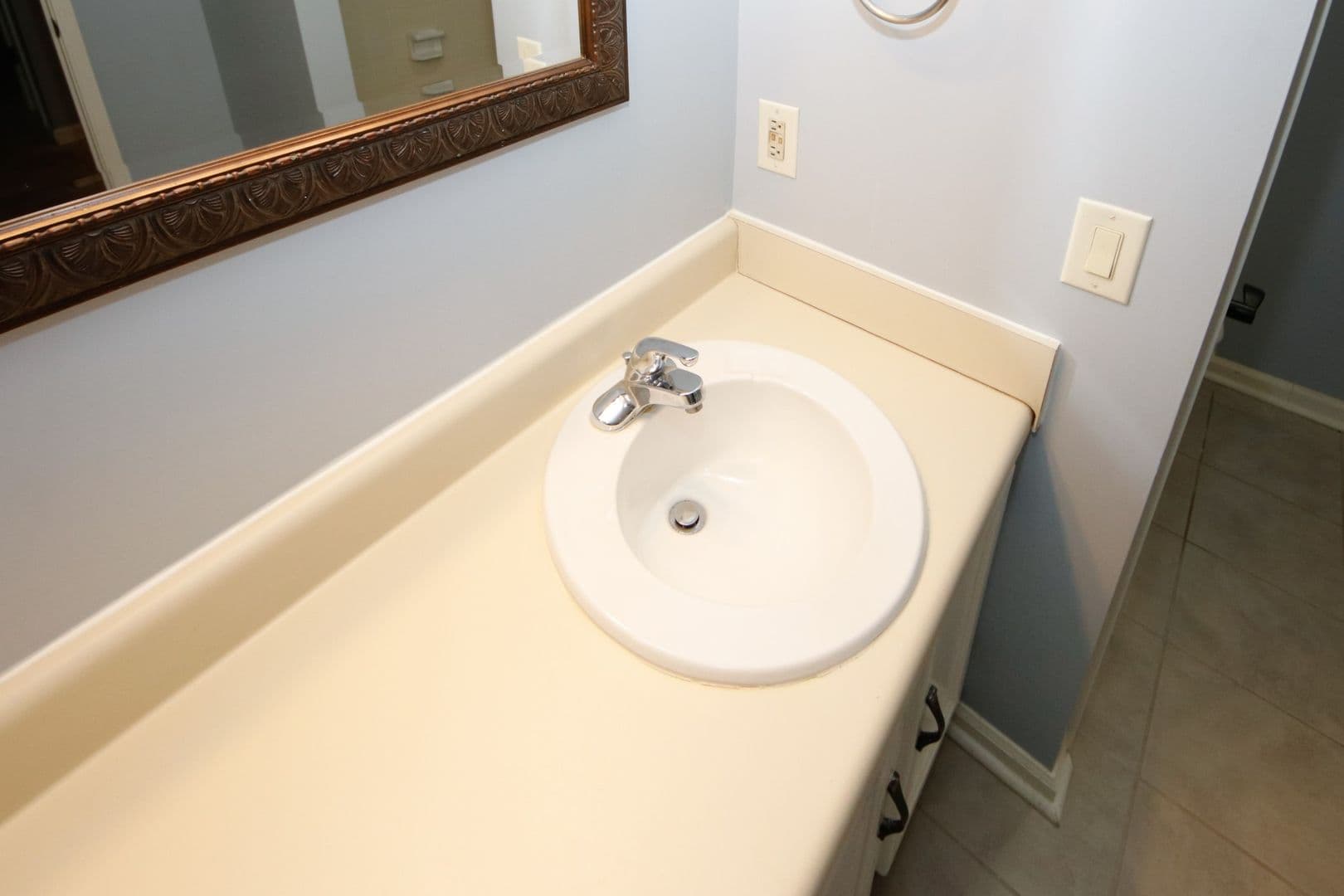 Sandy Springs Condo: 702 Garden Ct.