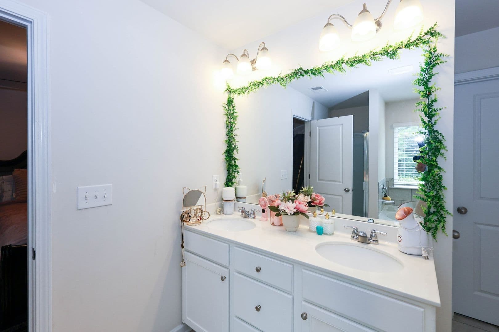 Stonecrest Townhome: 3493 Lakeview Creek