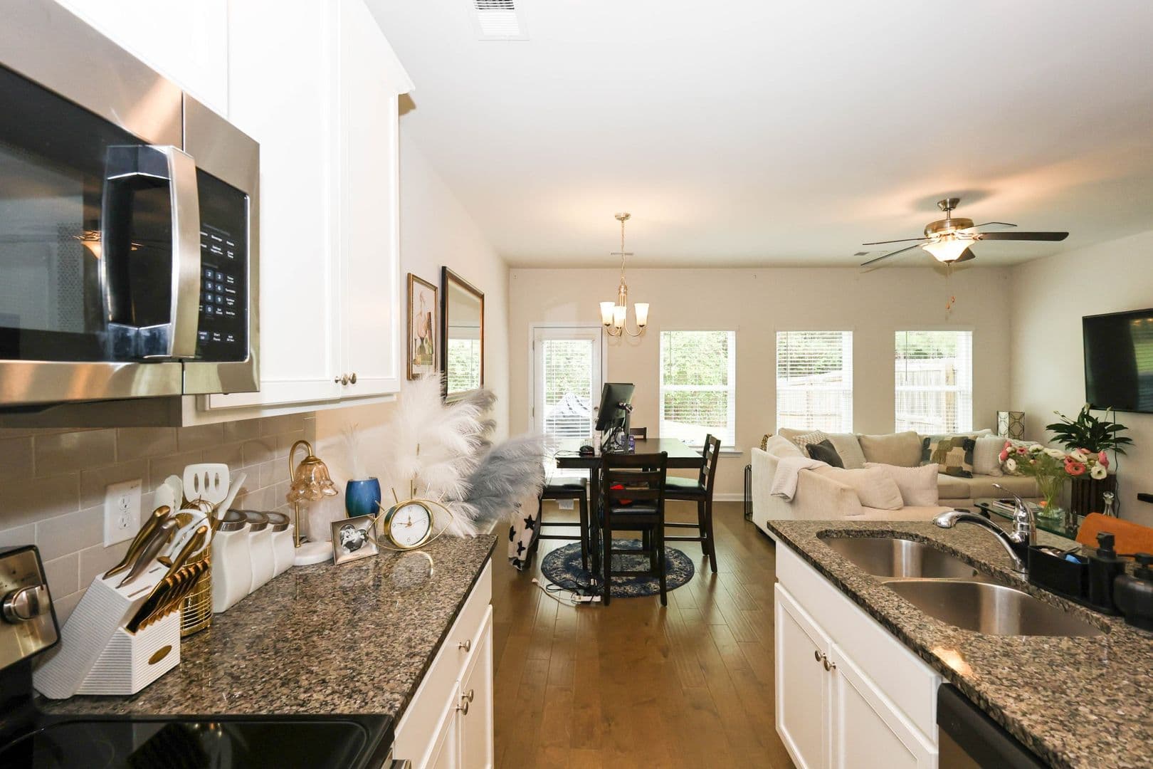Stonecrest Townhome: 3493 Lakeview Creek