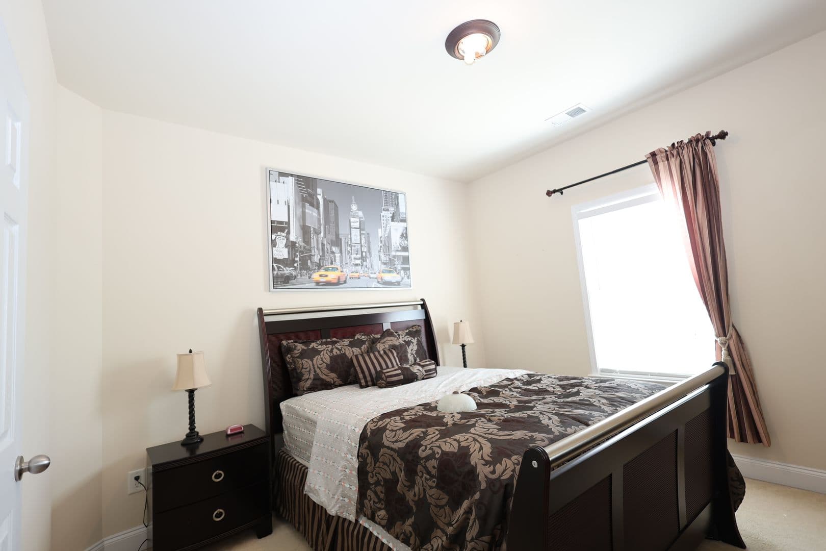 Johns Creek House: 825 Morganton Drive