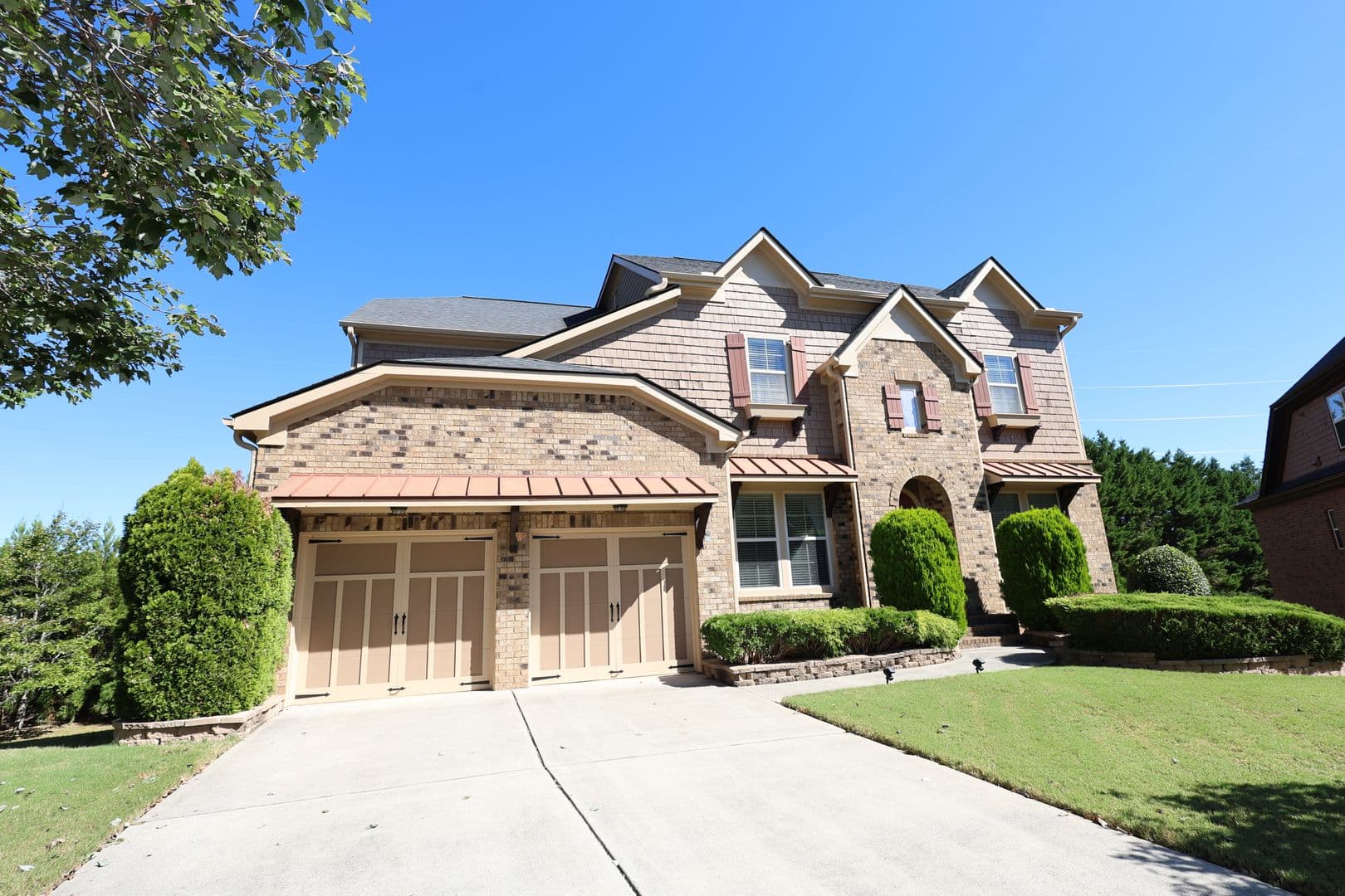 Johns Creek House: 825 Morganton Drive