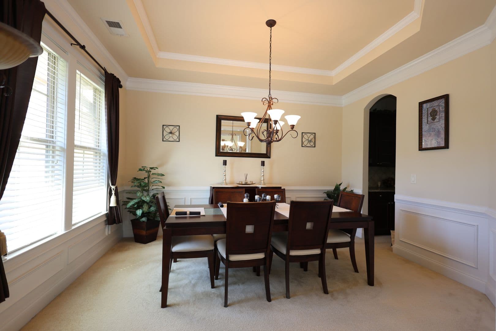 Johns Creek House: 825 Morganton Drive
