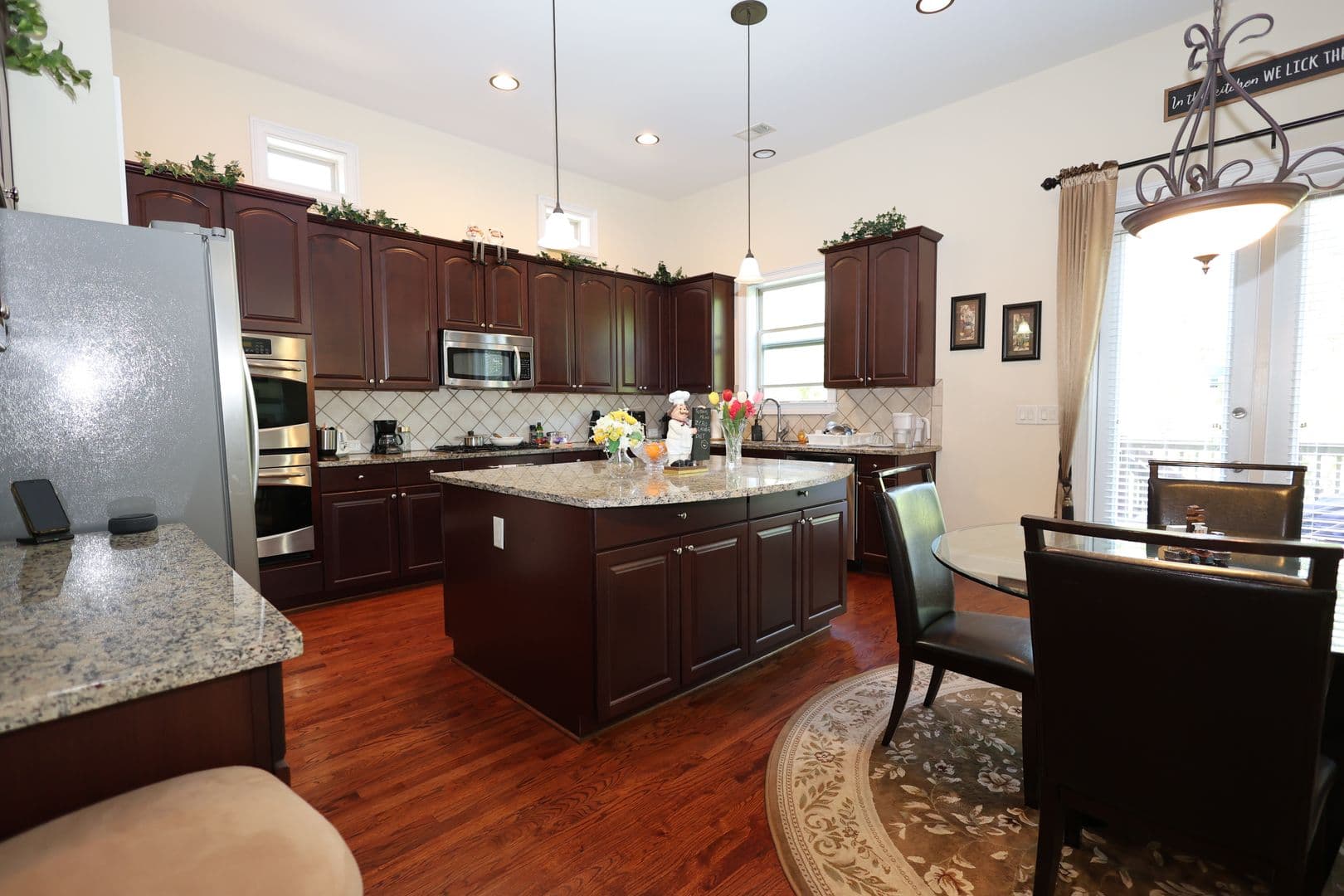 Johns Creek House: 825 Morganton Drive