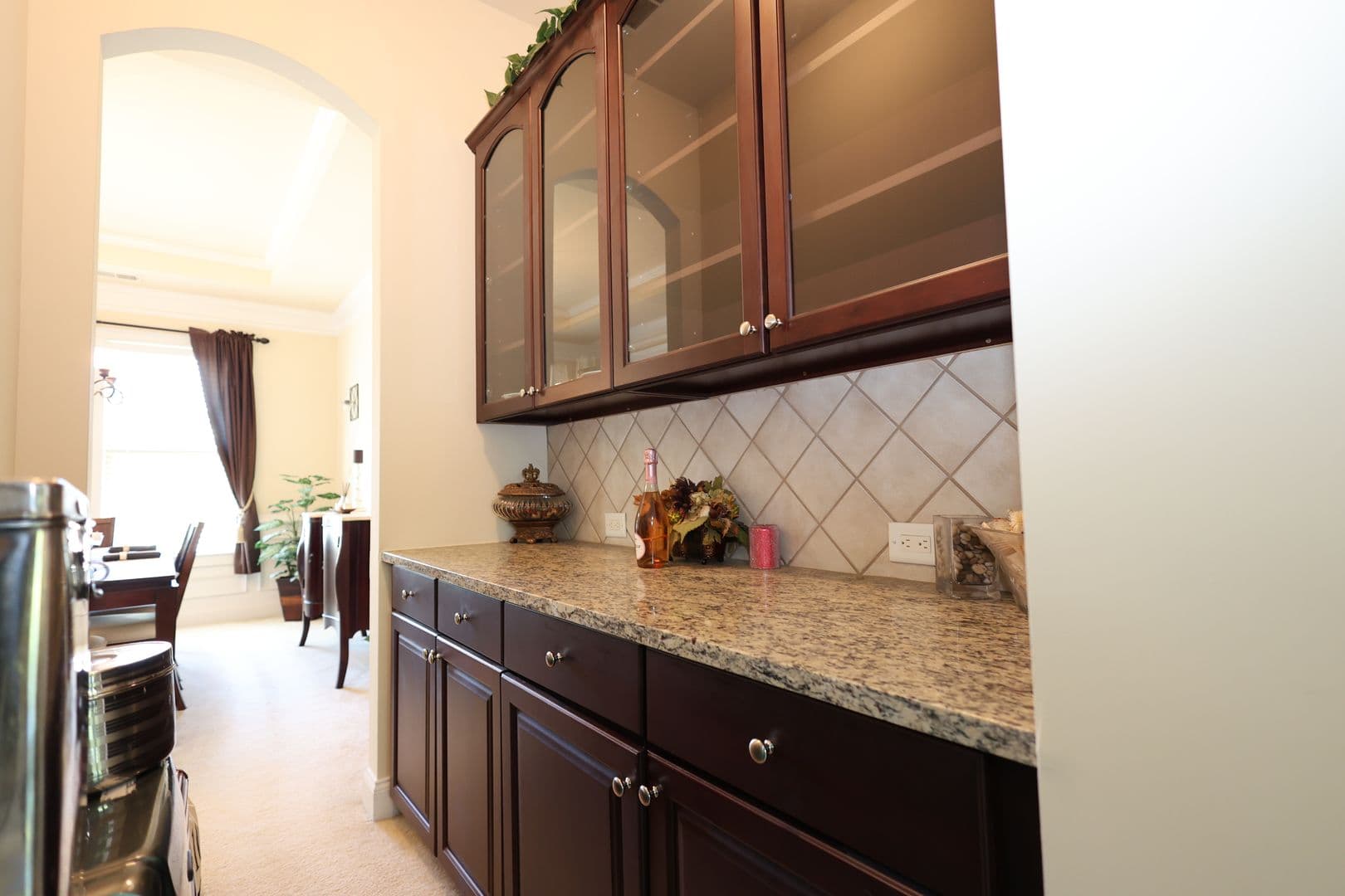 Johns Creek House: 825 Morganton Drive