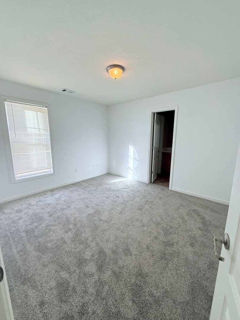 Cartersville House: 24 Courtyard Lane