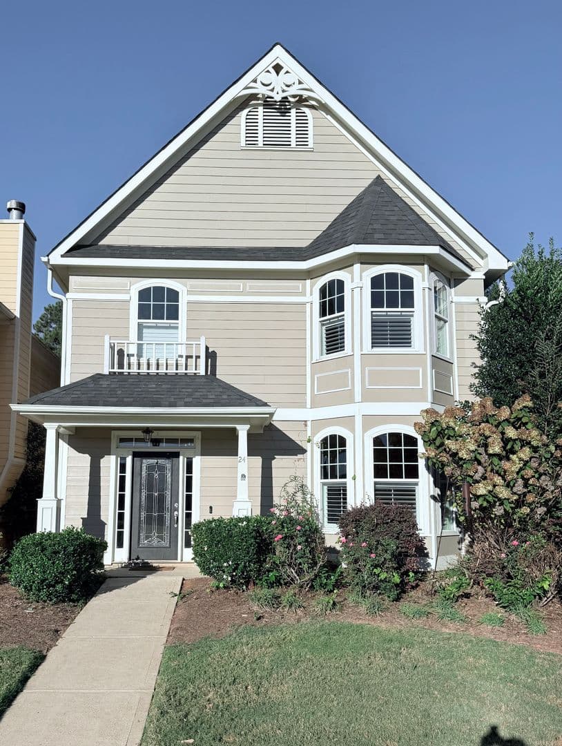 Cartersville House: 24 Courtyard Lane