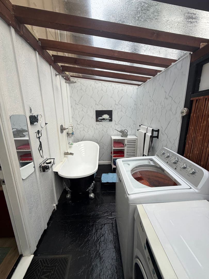 kapaa House: 5893 Kini pl