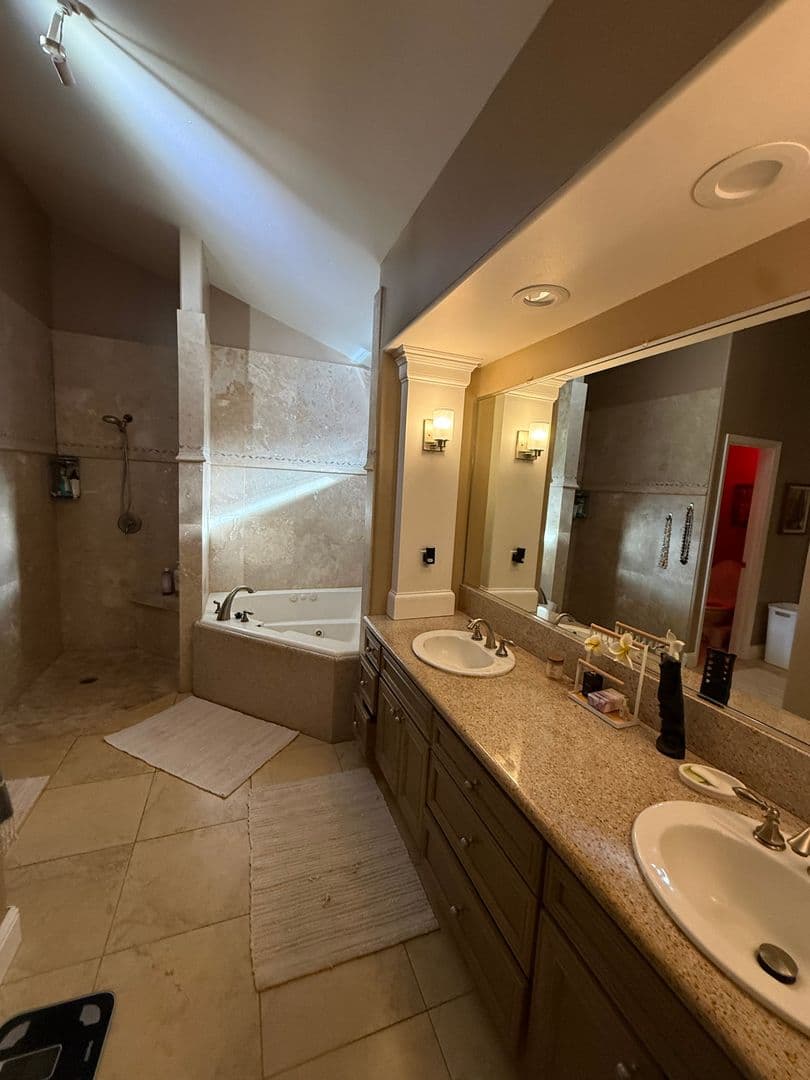 kapaa House: 5893 Kini pl