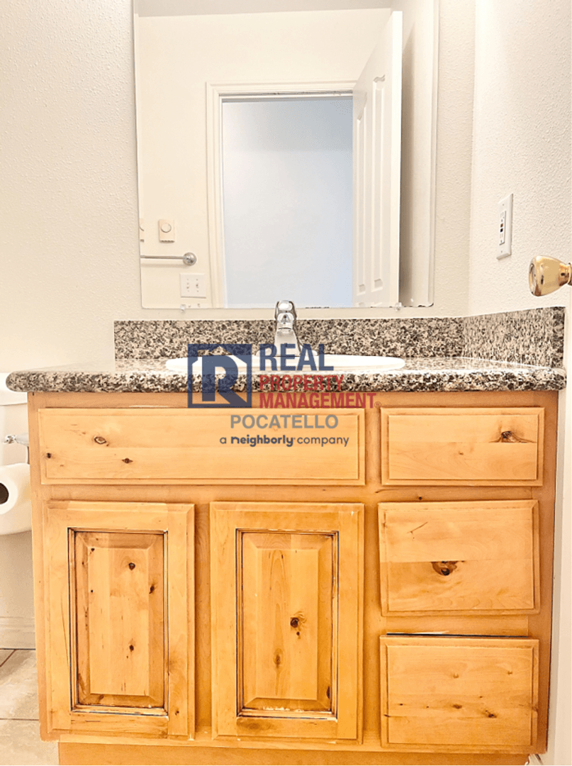 Pocatello Apartment: 4415 Opal Ave