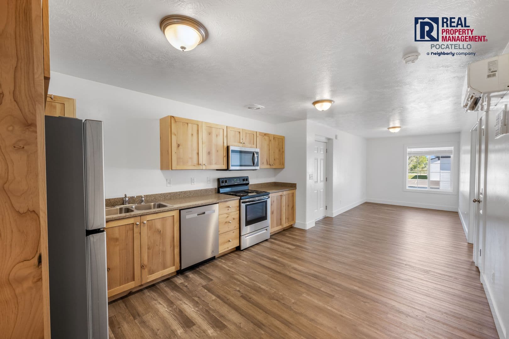 Chubbuck Apartment: 251 W Linden Bld. 11