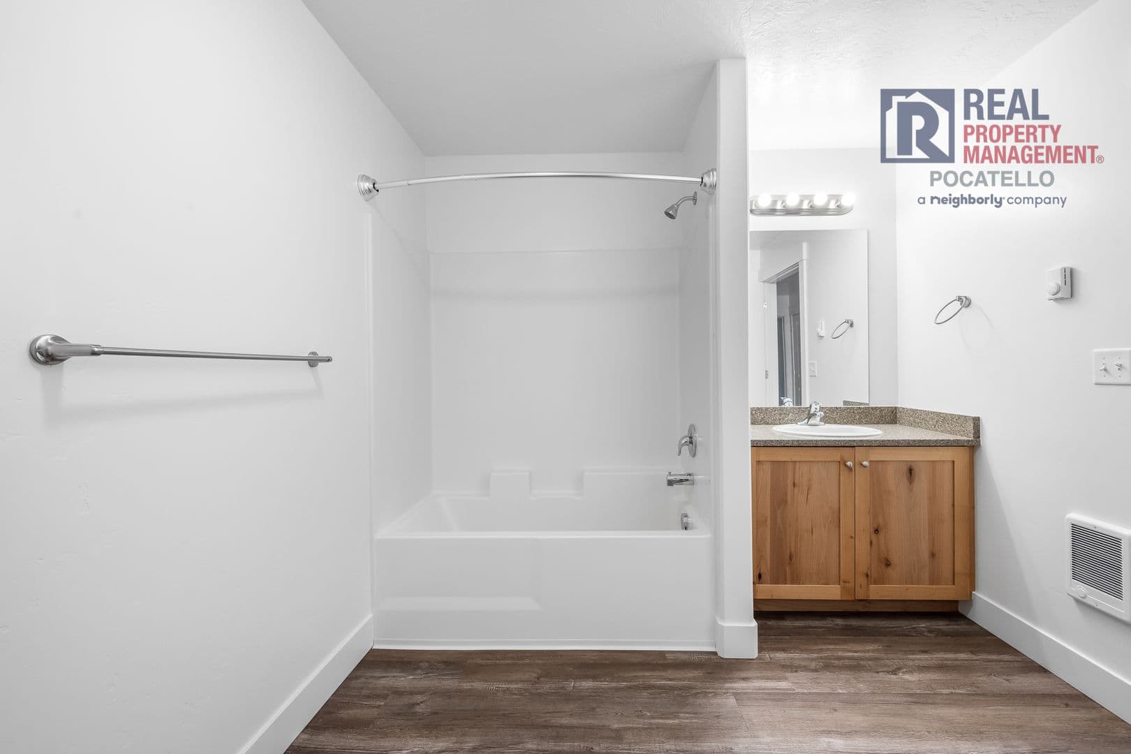 Chubbuck Apartment: 251 W Linden Bld. 5