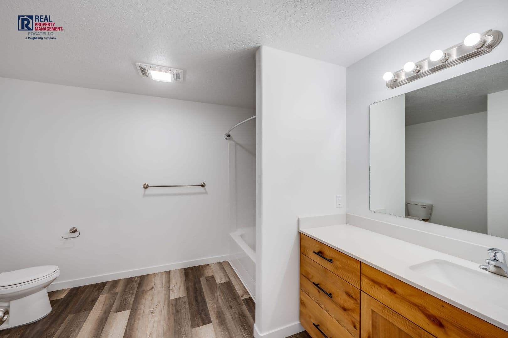 Chubbuck Apartment: 120 Briscoe Rd