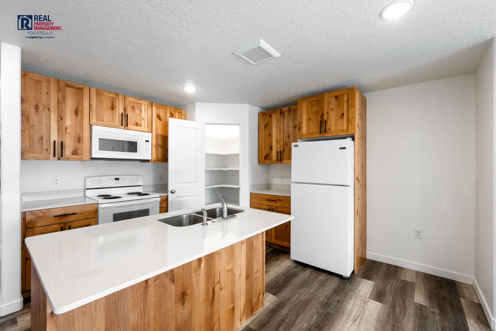 Chubbuck Apartment: 118 Briscoe Rd
