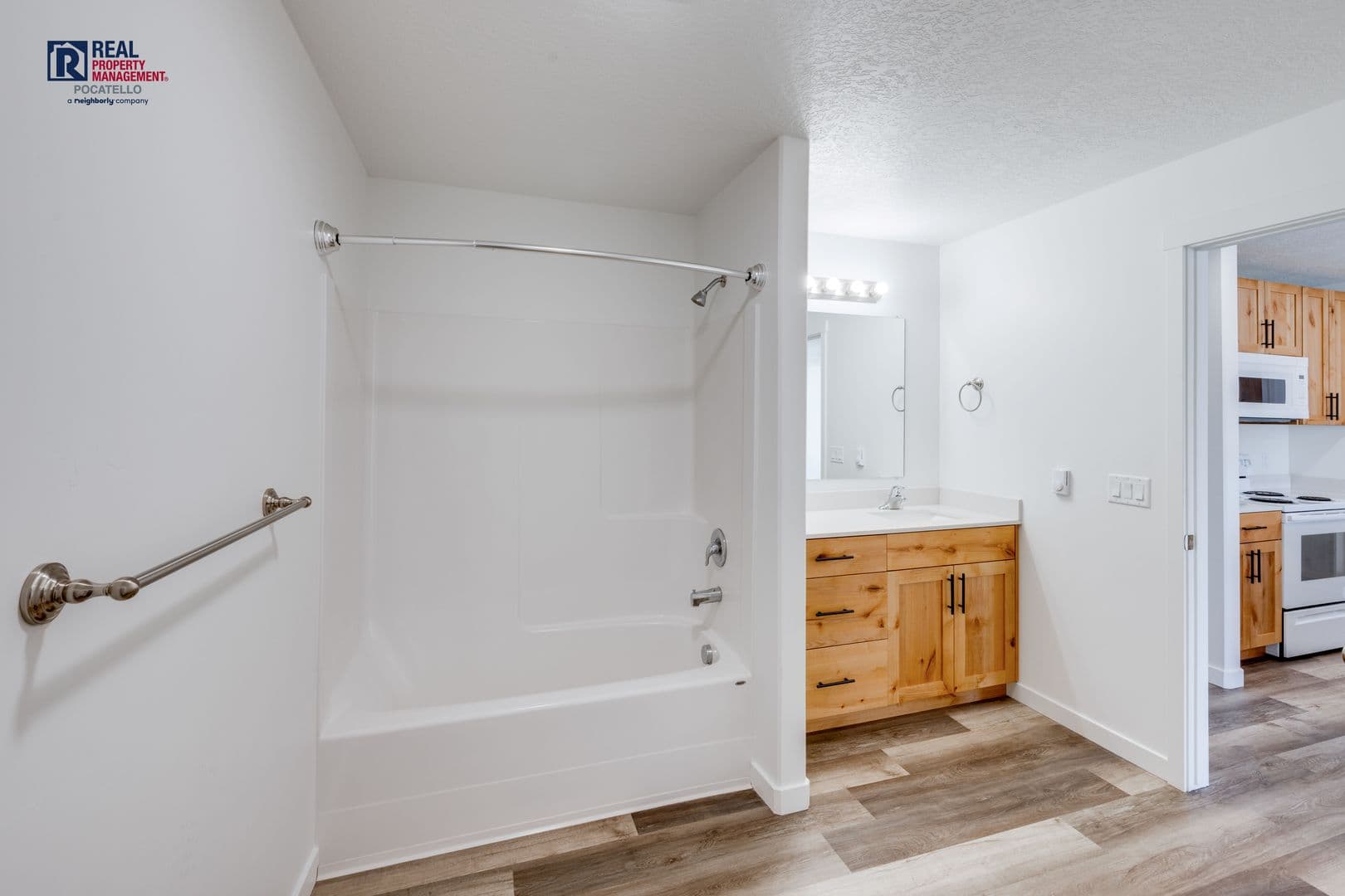 Chubbuck Apartment: 106 Briscoe Rd