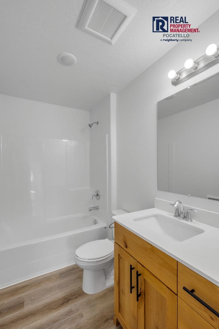 Pocatello Apartment: 1014 W Quinn BLD #10