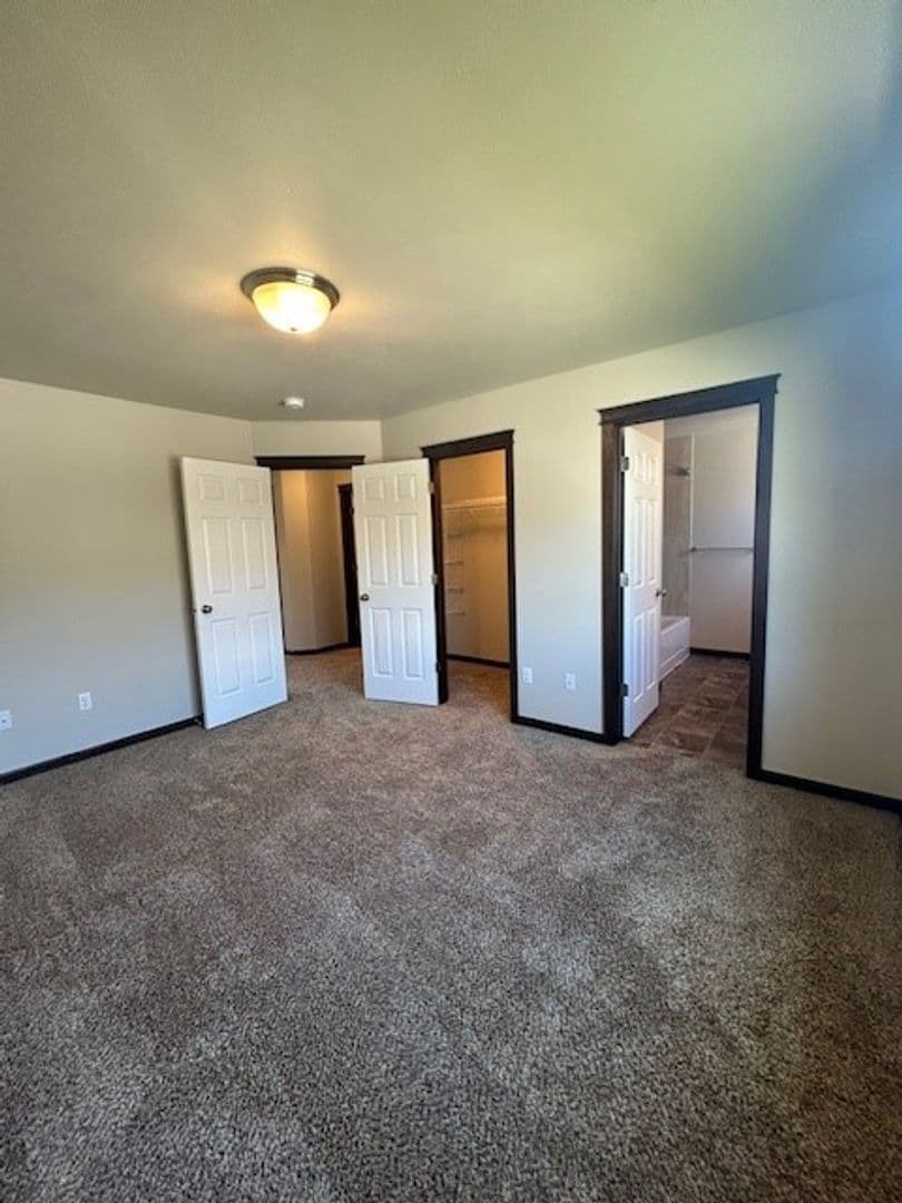 Coeur d Alene House: 3075 N Belmont Rd