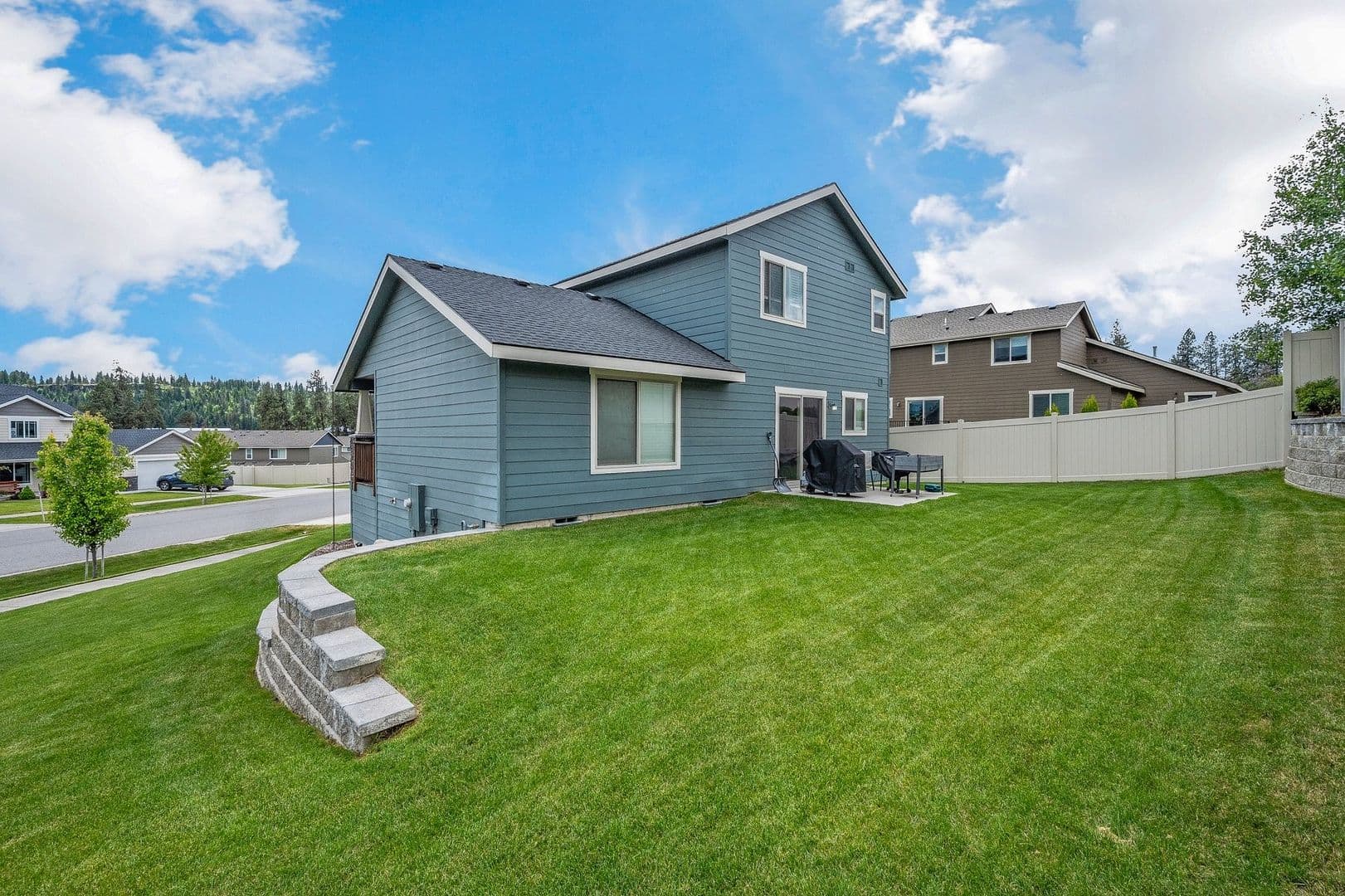 Coeur d Alene House: 3075 N Belmont Rd