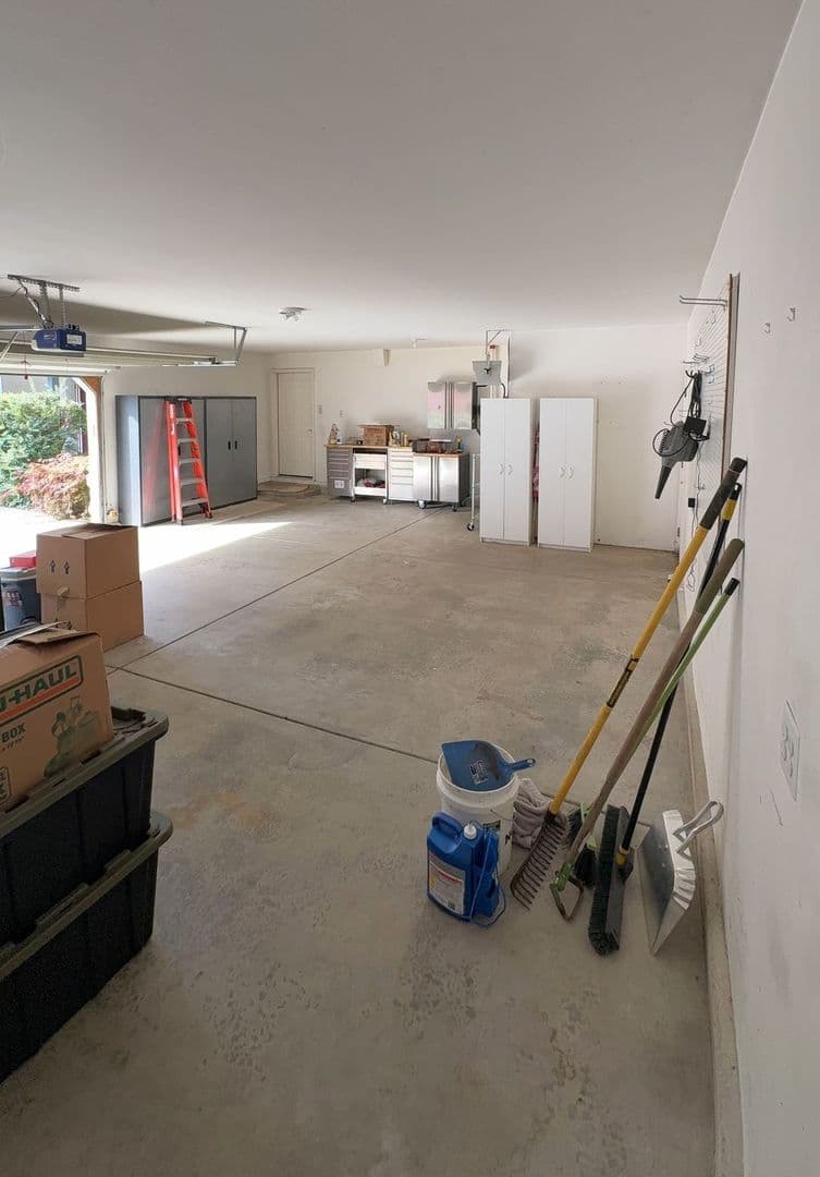 Coeur D Alene House: 2833 N Bristlecone Dr