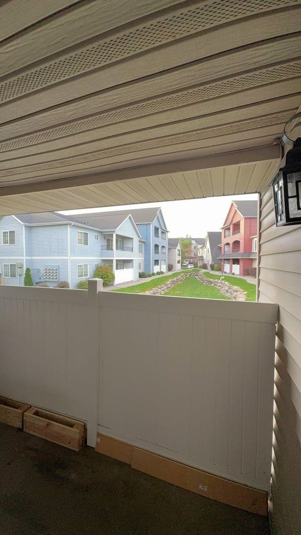 Post Falls Condo: 352 N Promenade