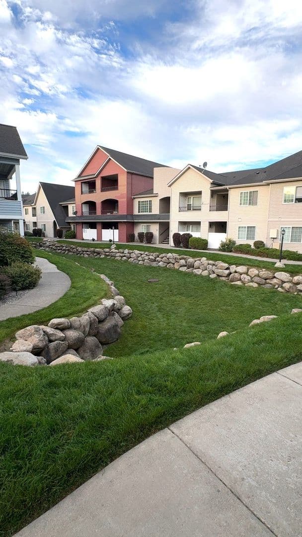 Post Falls Condo: 352 N Promenade