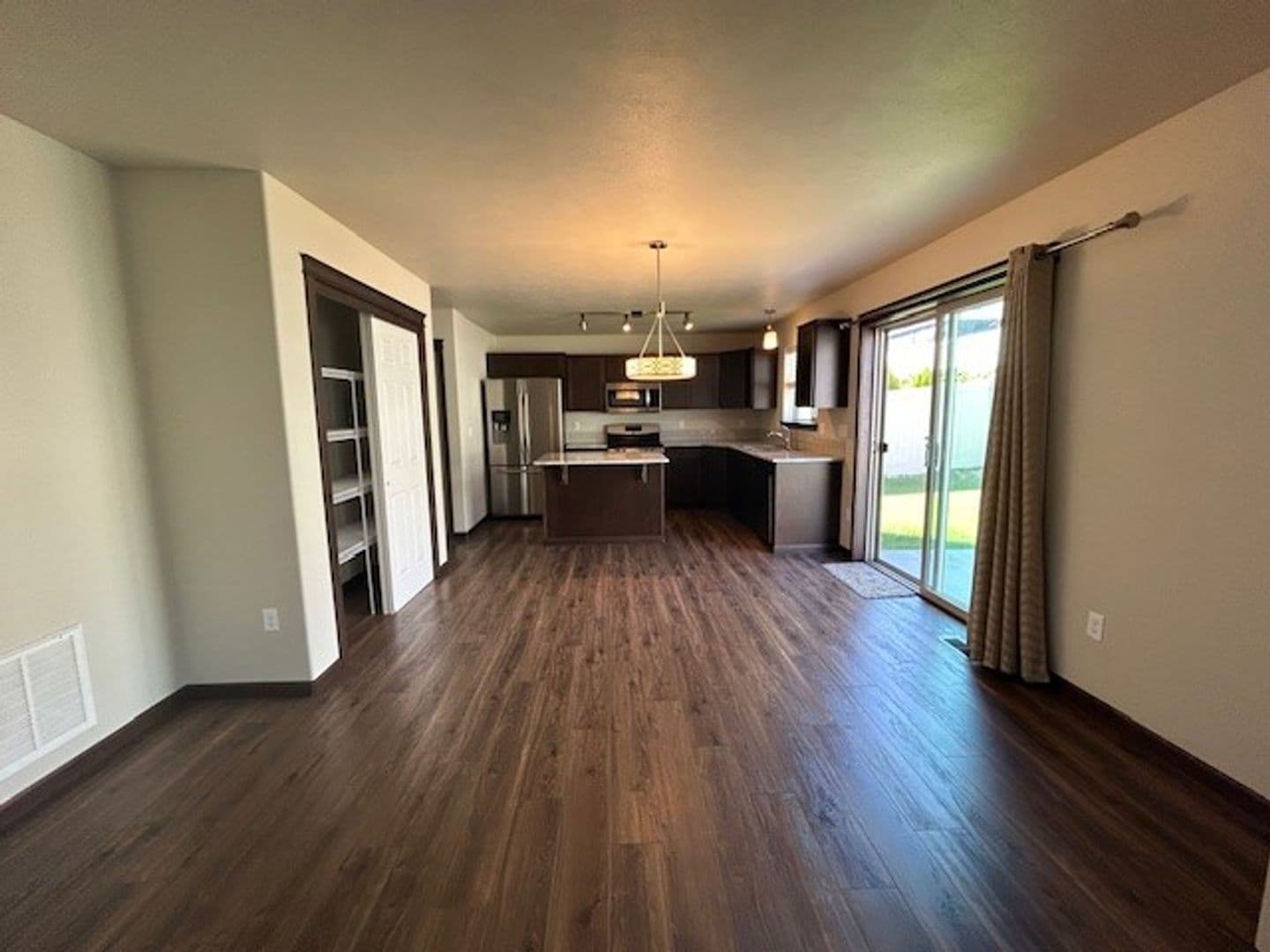 Coeur d Alene House: 3075 N Belmont Rd