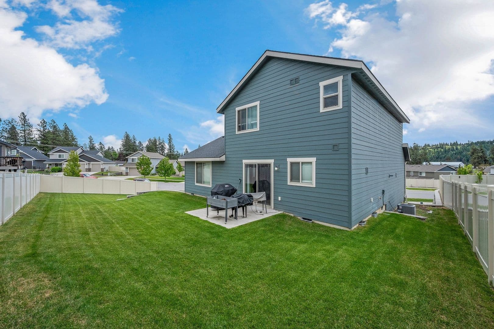 Coeur d Alene House: 3075 N Belmont Rd