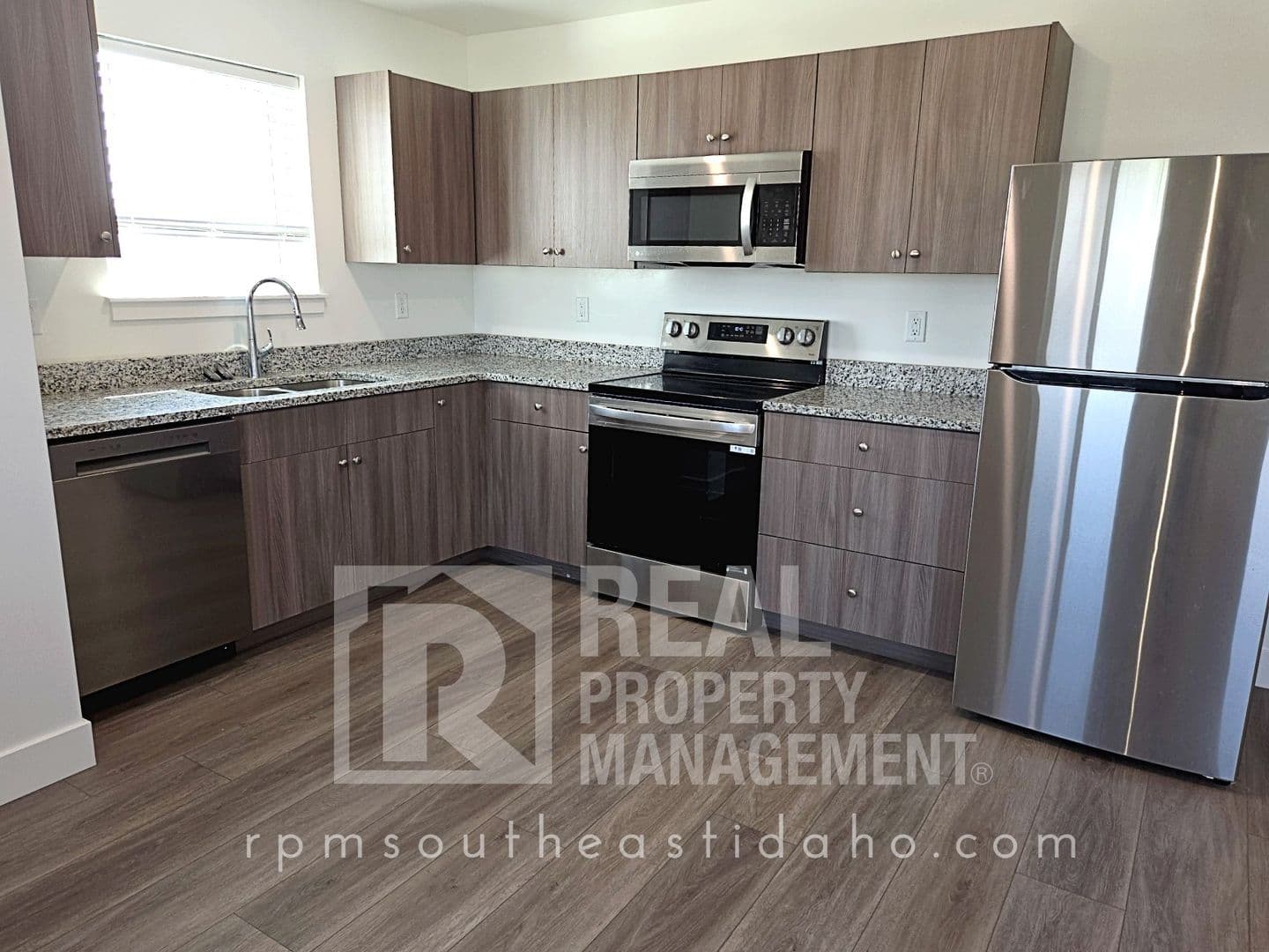 Idaho Falls Apartment: 3609 E Gample Ave