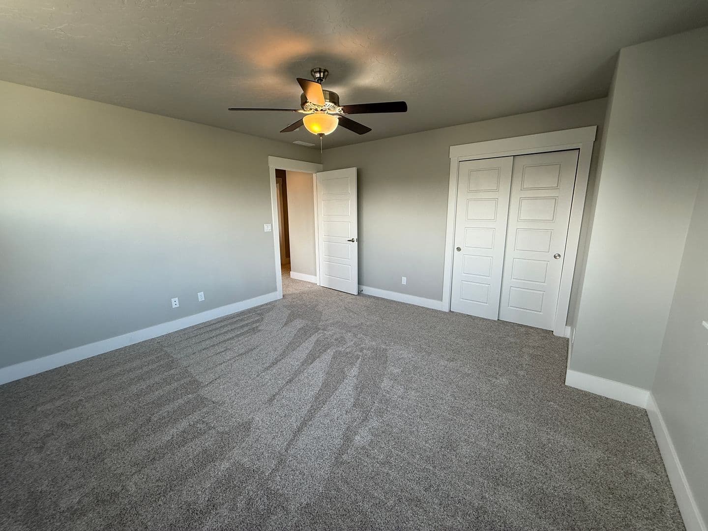 Meridian House: 3535 W Lesina St