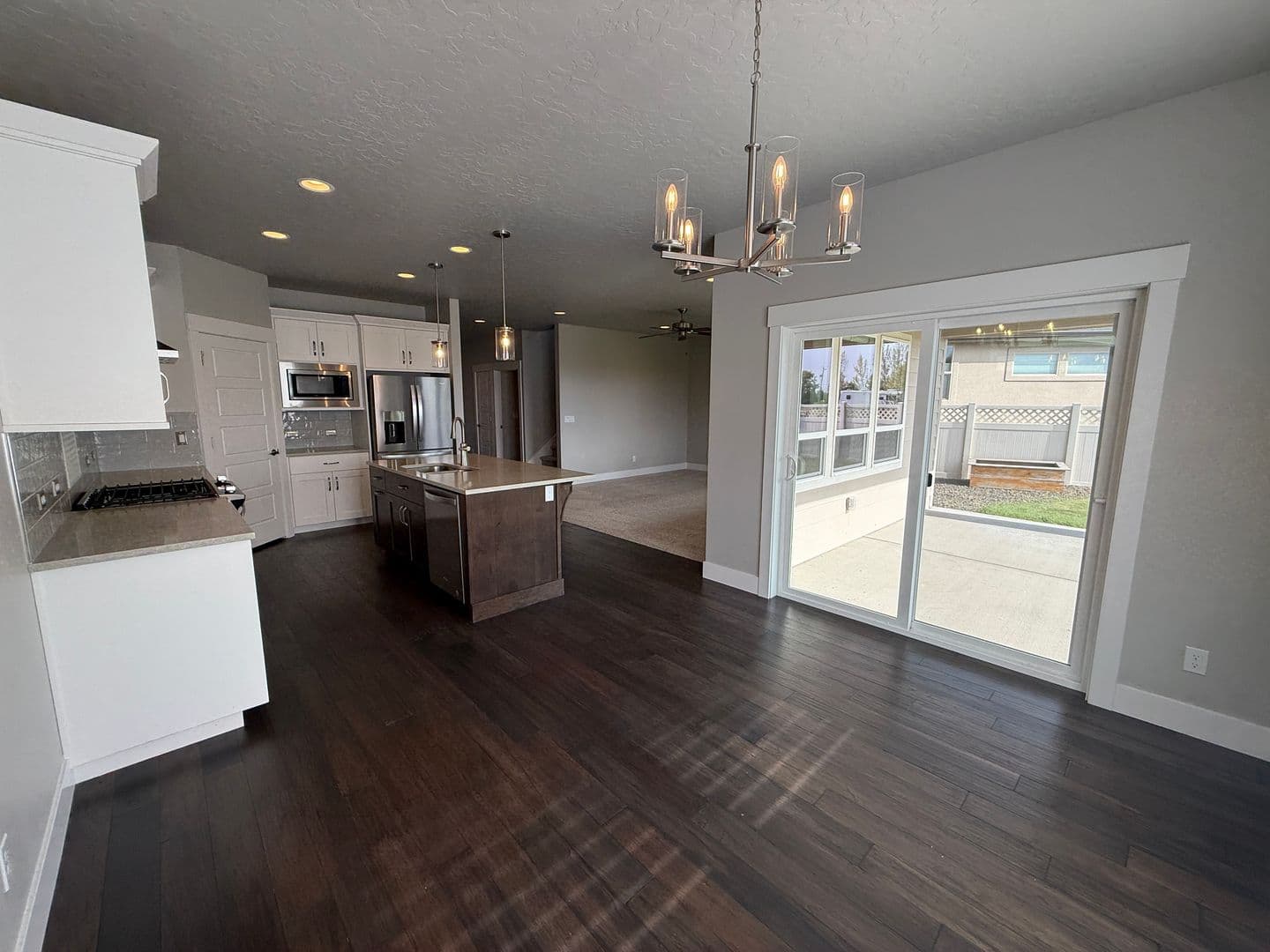 Meridian House: 3535 W Lesina St