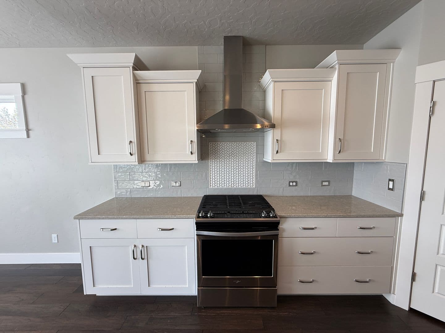 Meridian House: 3535 W Lesina St