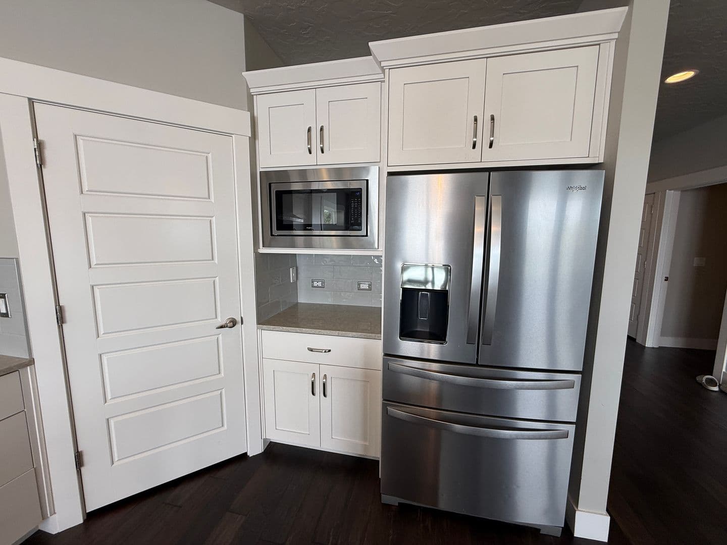 Meridian House: 3535 W Lesina St