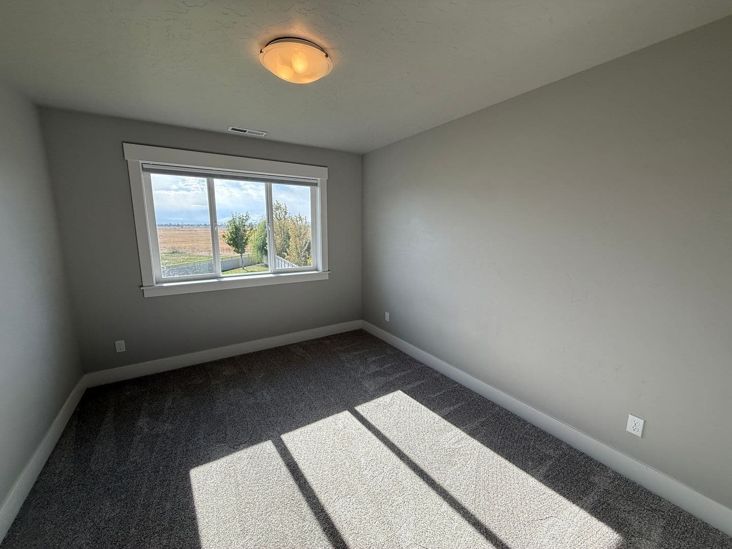 Meridian House: 3535 W Lesina St
