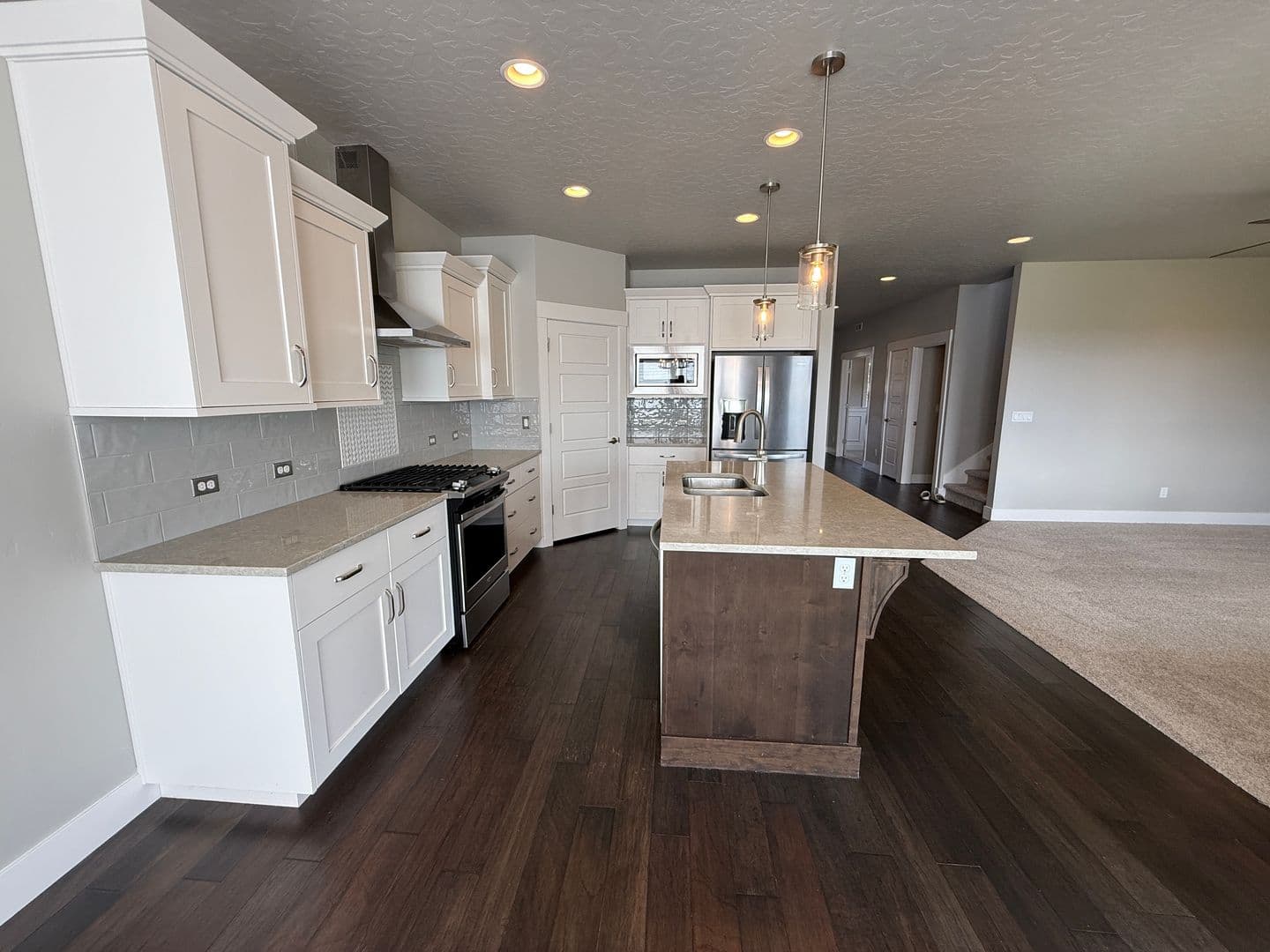 Meridian House: 3535 W Lesina St