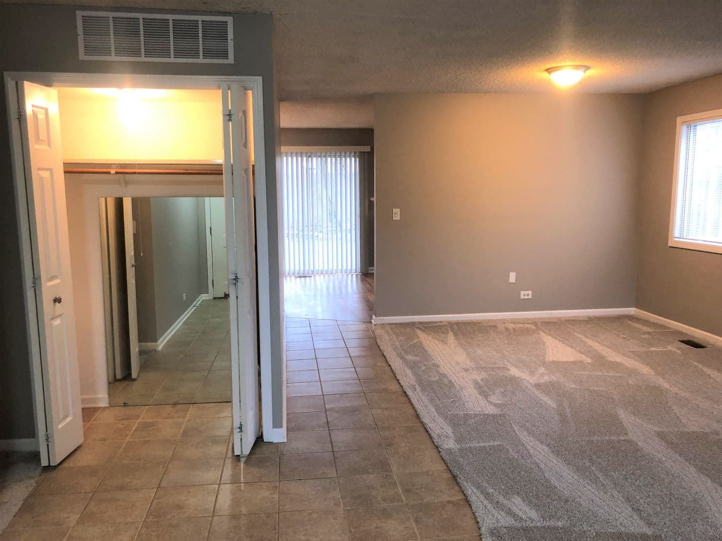 Bolingbrook House: 448 Independence