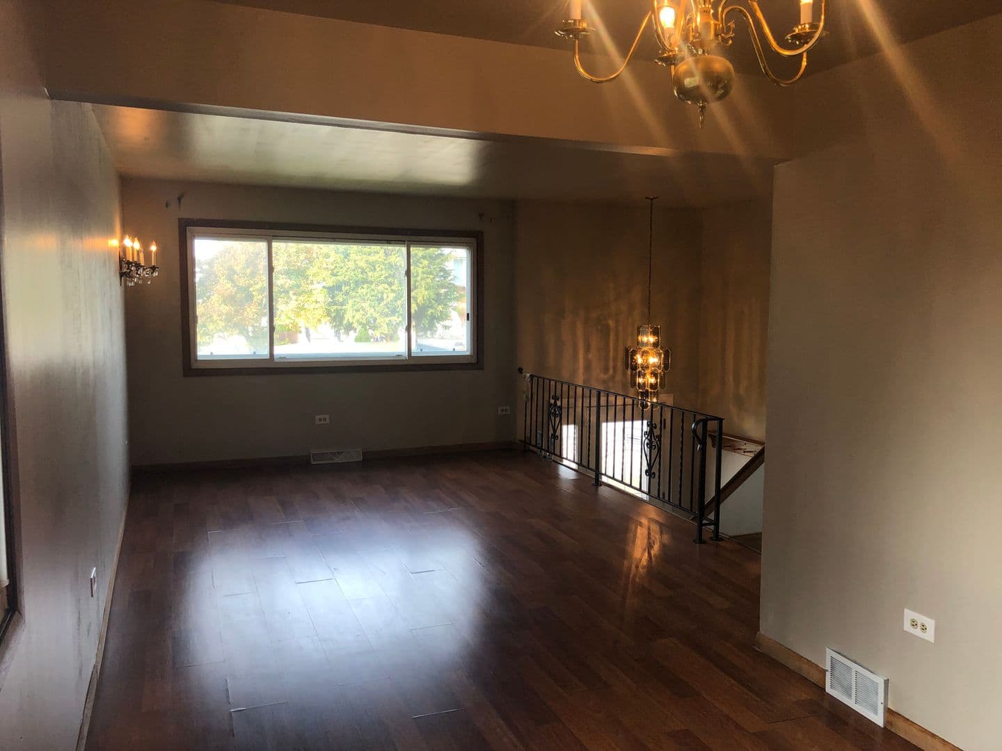 Schiller Park House: 5041 Forster Ave